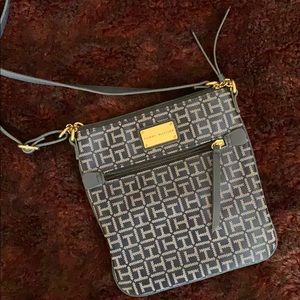 TOMMY HILFIGER Navy Crossbody Bag